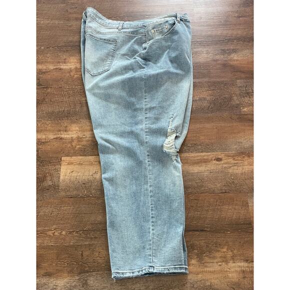 City Chic NWOT Button fly Harley High Rise Crop Denim Pant size 22 - Picture 1 of 10